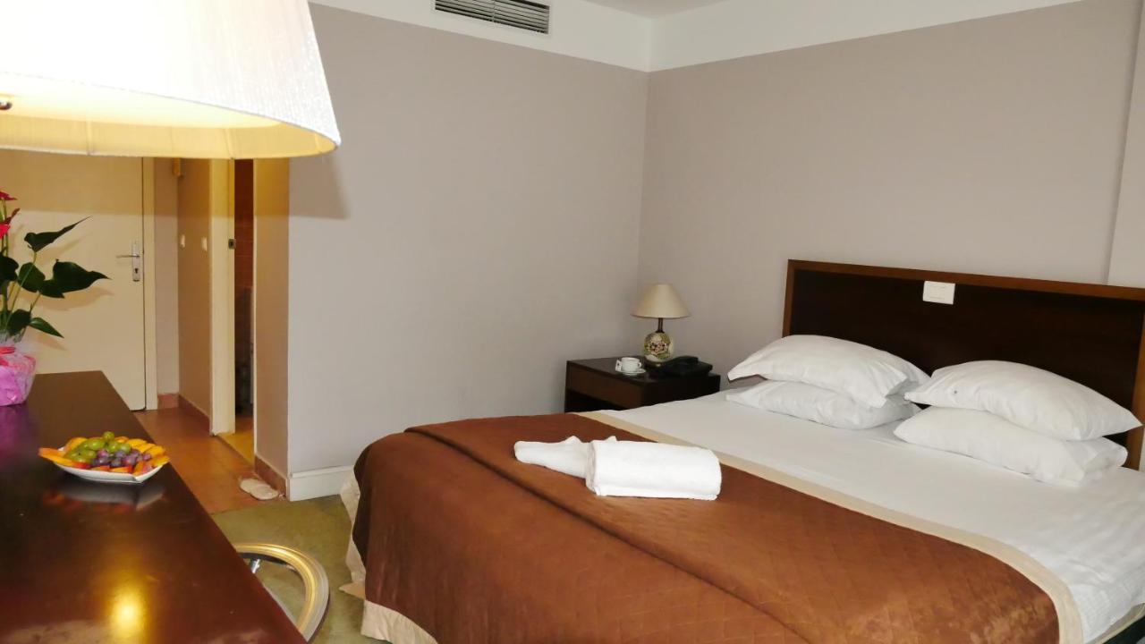 Talen Otel Istanbul Exterior photo